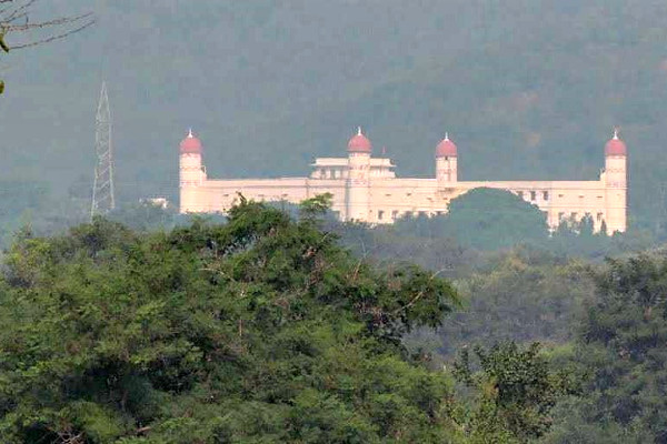 Sariska Palace, located in the Aravali hills and only a few kilometers away from Alwar.