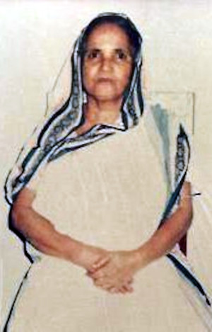 Pragnya Mishra's grandmother (nani)